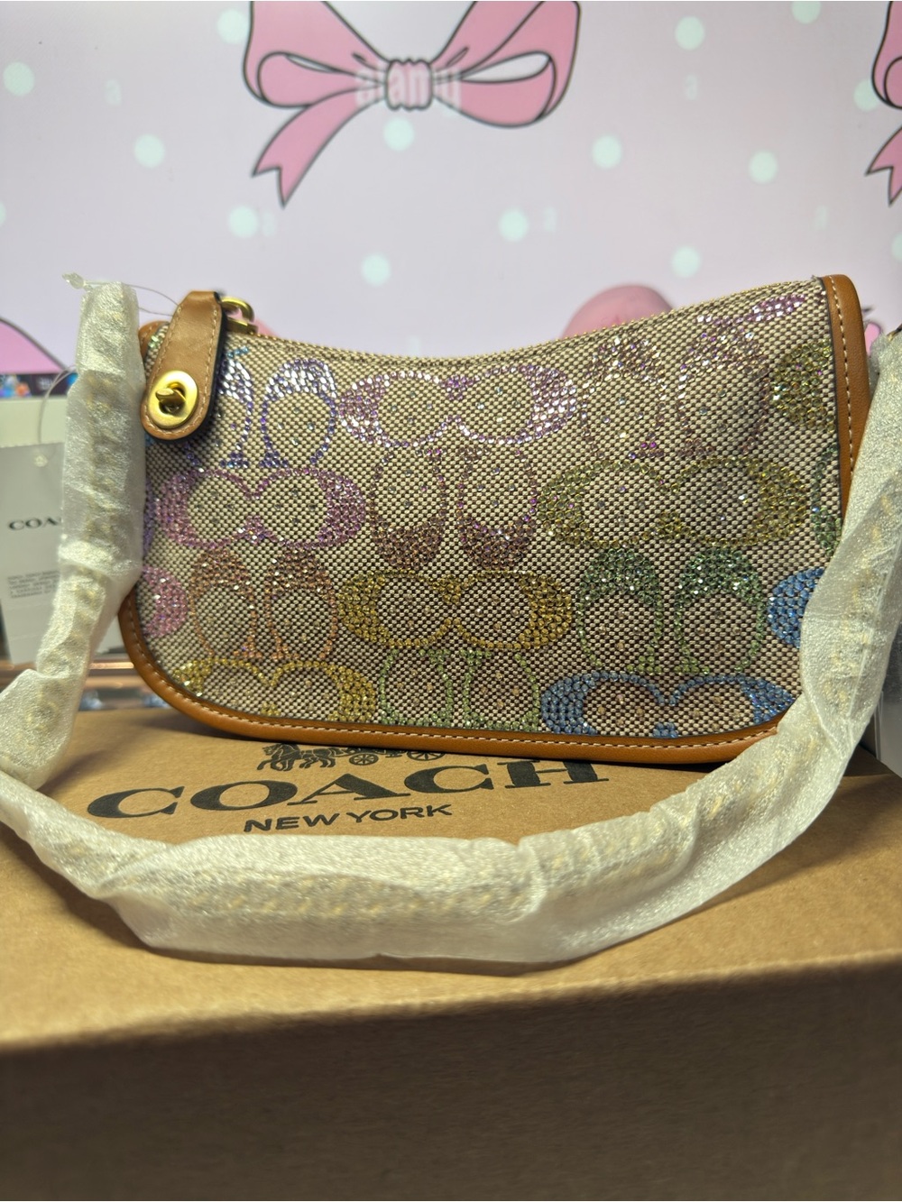 NWT Coach Swinger Bag 20 With Chain In Crystal Signature Jacquard Rainbow CCY40